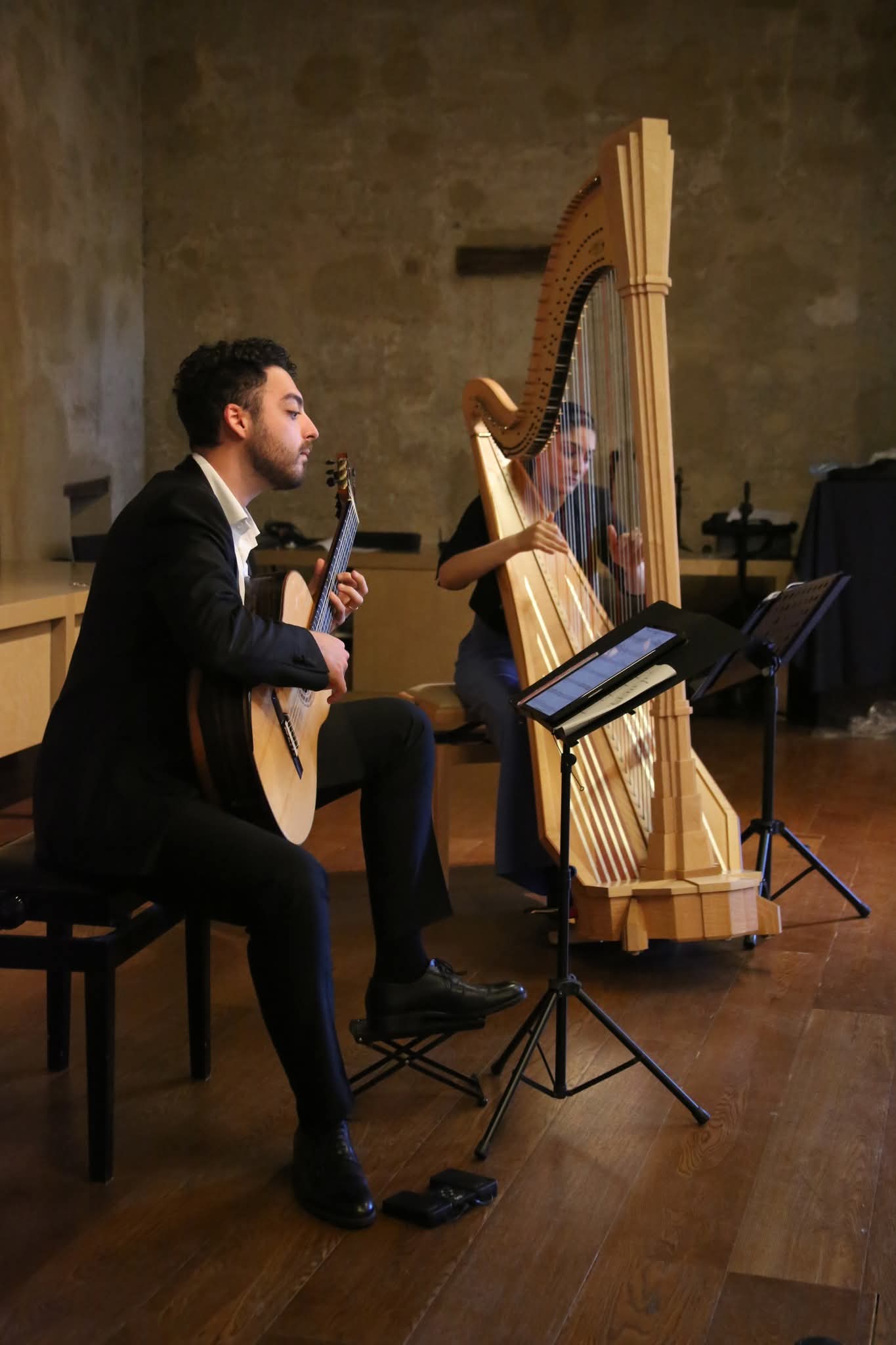 In concerto il Duo ClaroScuro con l'arpista Morgana RudanFestival Carpi Guitar InternationalRoberto Guarnieri